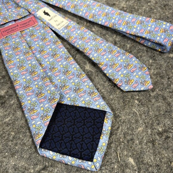 Vineyard Vines  Boys / Short Mens Tie Blue Desert Island Guitar Pink Whale ~51" - Picture 7 of 7